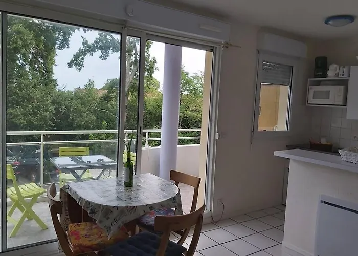 T2/terrasse/parking/a 5min De La * Arcachon